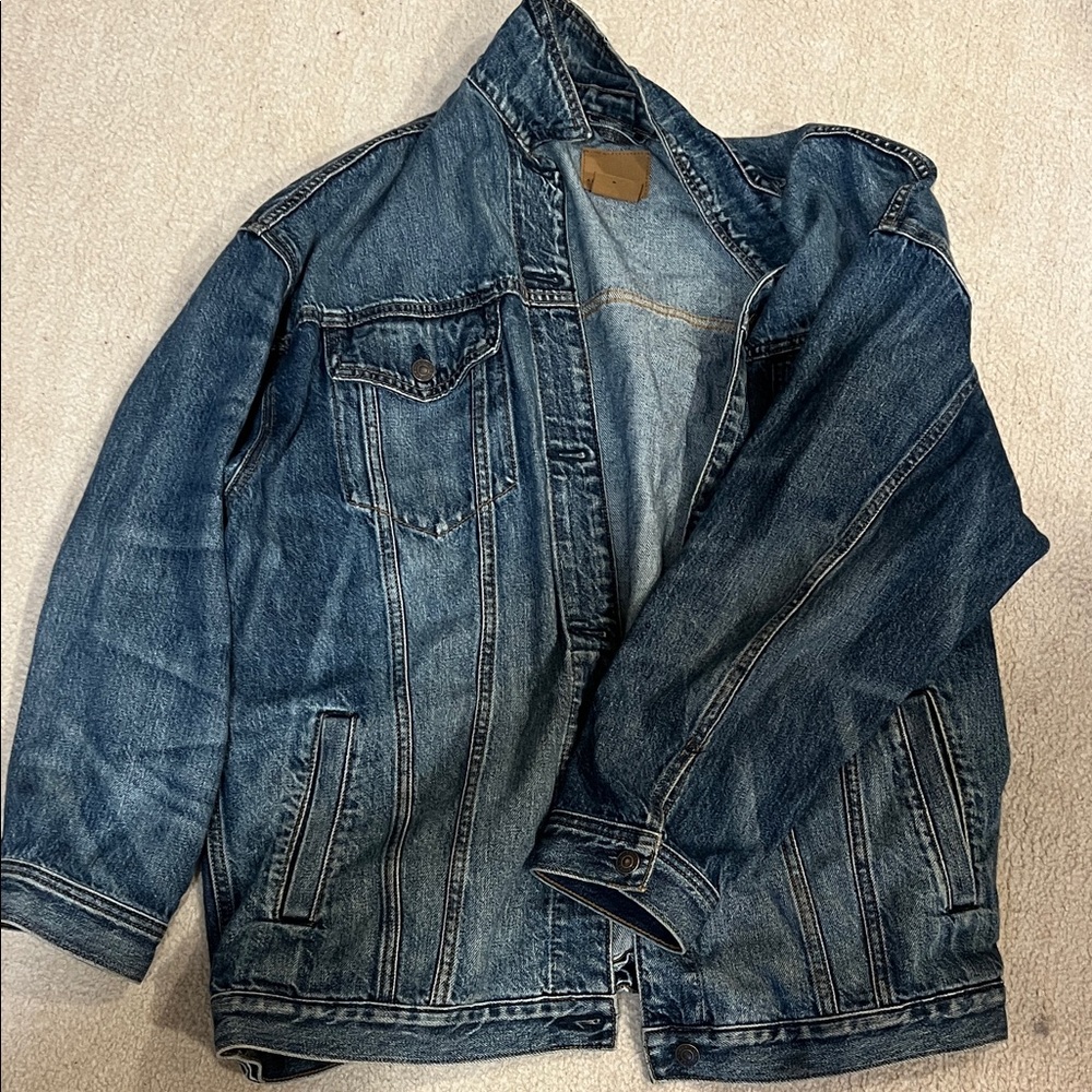 American Eagle Outfitters Oversided Classic Blue Denim Jacket